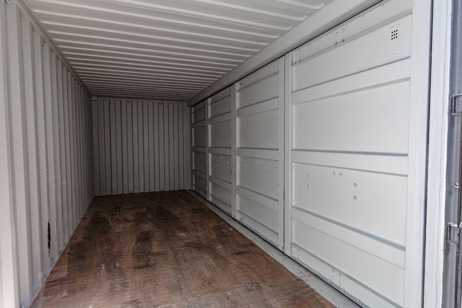 20-open-side-container-interior.jpg PRAWIE NOWY 20-STOPOWY KONTEJNER Z OTWARTĄ BOKĄ - obrazek 3