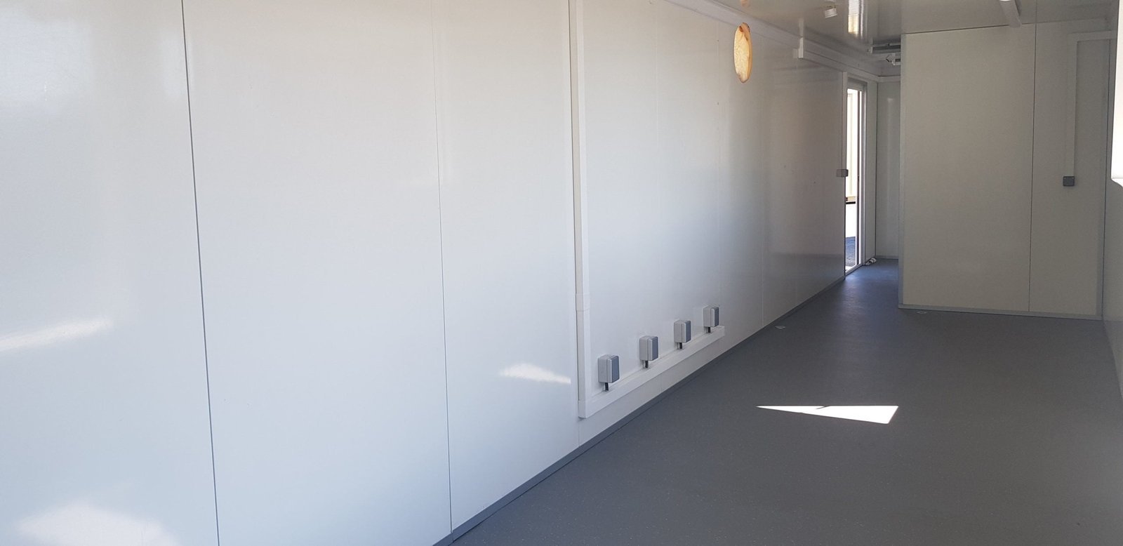 20210512-110107-scaled-1.jpg 40-STOPOWE KONTENERY BAROWE Z DREWNA - obrazek 5