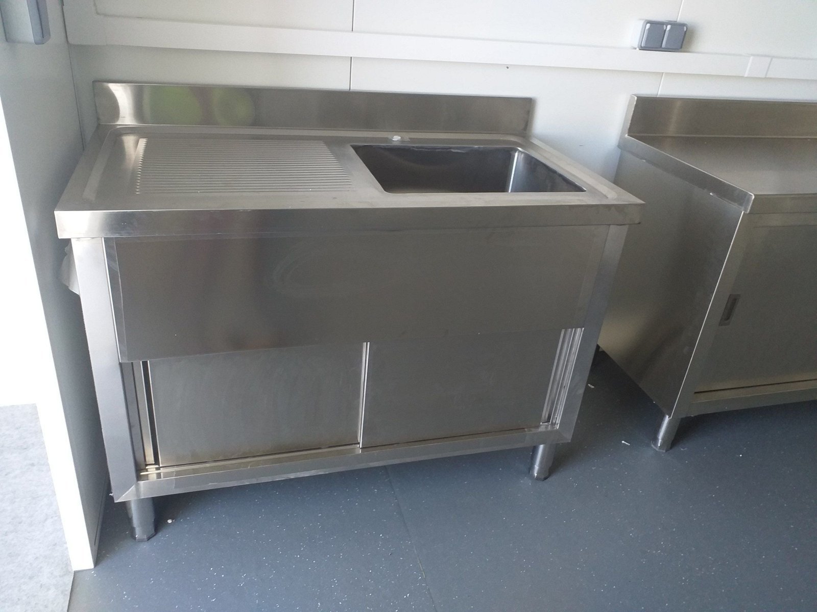 20211011-141738-1-scaled-1.jpg KONTAINERY BAROWE 20 STÓP DREWNIANE - obrazek 4