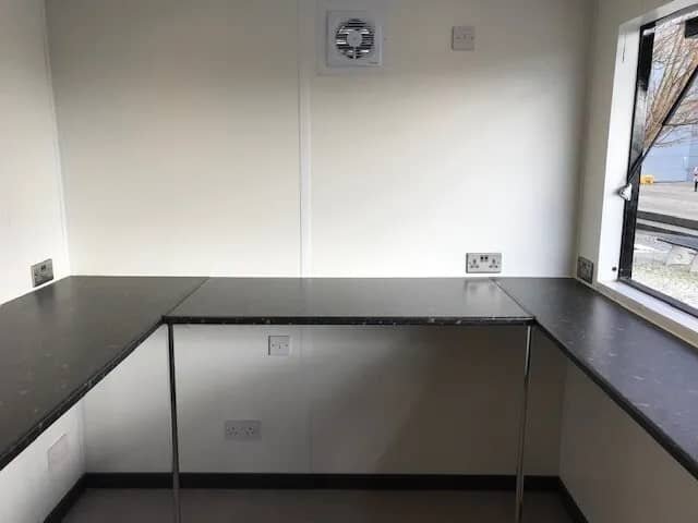 IMG-20230930-WA0040.jpg Kontener transportowy o wymiarach 10 stóp x 8 stóp na jedzenie/bar szybkiej obsługi/kawiarnię – Birmingham - obrazek 9