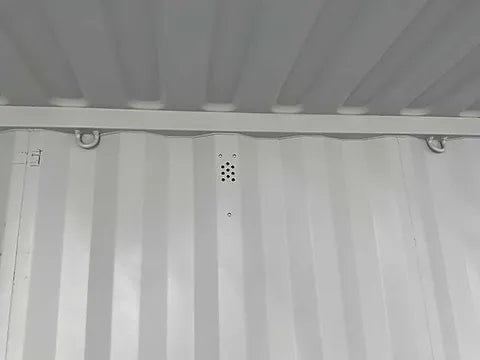 rn-image_picker_lib_temp_2cb3a421-746c-4d01-b56a-c6131ae1b1ff.jpg 40-STOPOWY KONTEJNER MORSKI HC Z BOCZNYMI DRZWIAMI – NOWY - obrazek 4